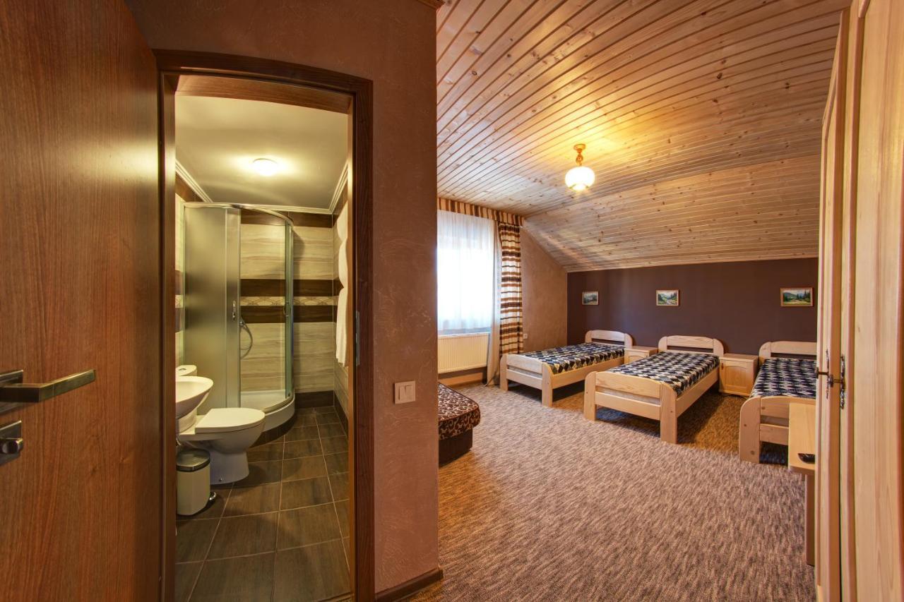 Hotel Gutsulia 부코벨 객실 사진